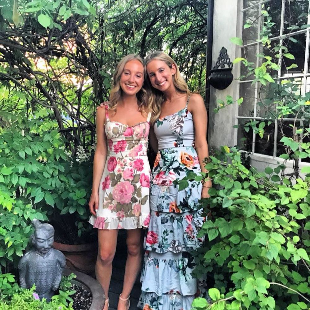 Meet your Posher, Hallie